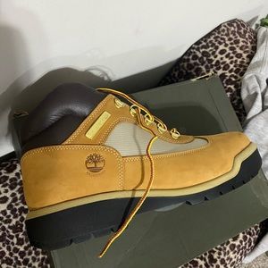 Men field boot timberland selling them they the wrong size
